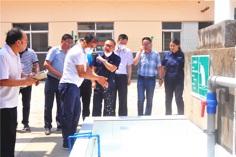 2017年7月27日 市委副書記、市長趙輝視察固廢處置公司環(huán)境整改情況3_副本