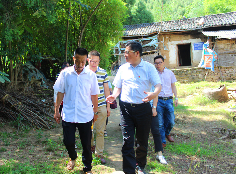 2018年6月6日  不忘初心，牢記使命答好脫貧攻堅民生卷2