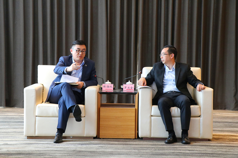 厲害了！人工智能獨角獸深蘭科技與德陽建投簽約啦！羅市長現(xiàn)場見證哦！